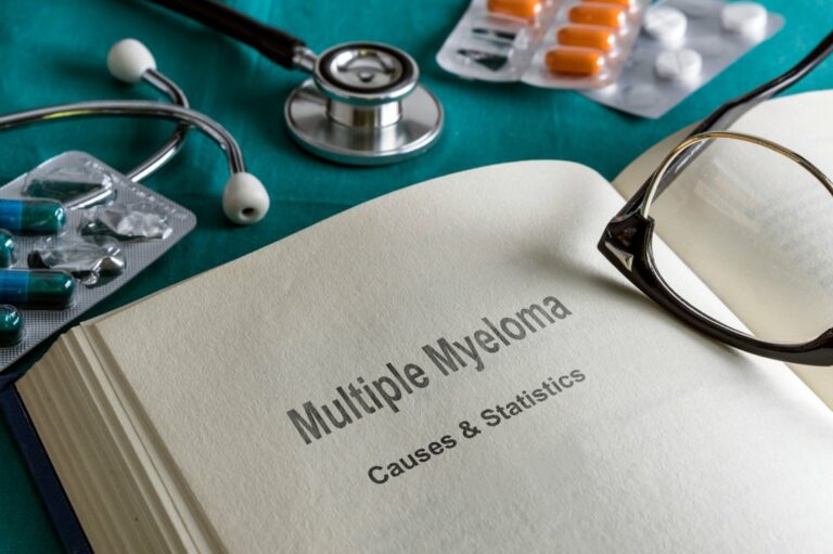 8 symptoms pointing to multiple myeloma