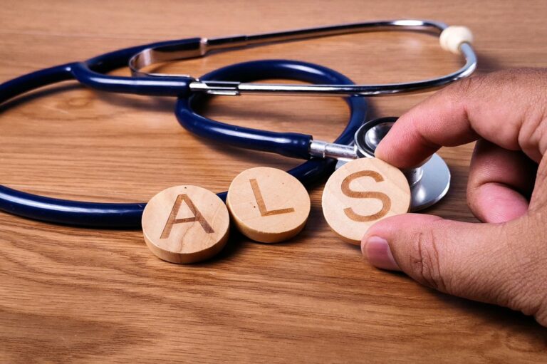 Initial warning signs of ALS in women