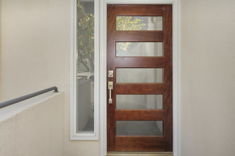 7 mistakes to avoid when selecting a front door