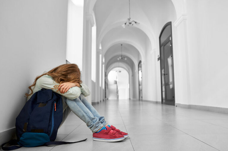 Child neglect – Common signs and ways to deal with them